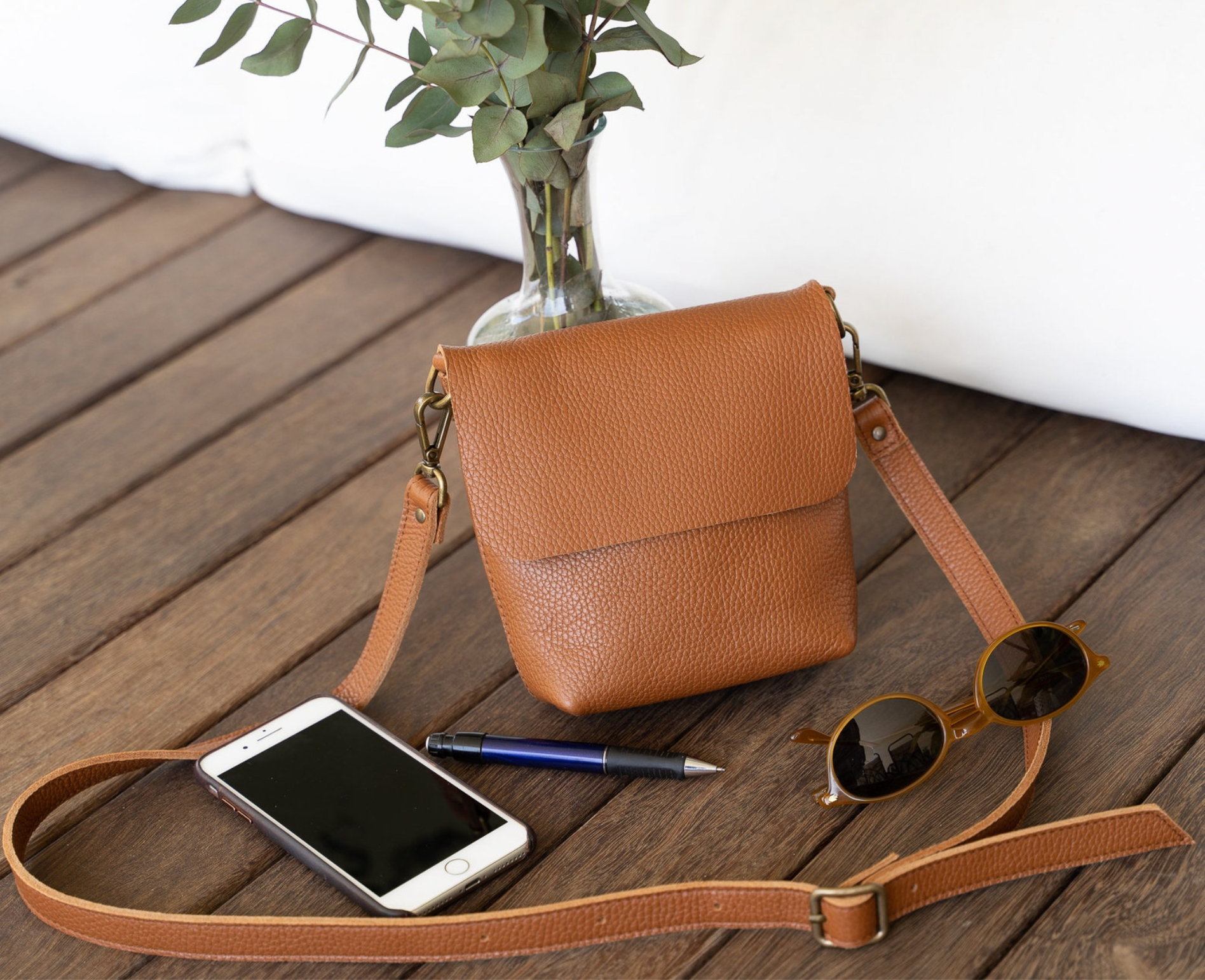 Available in 16 Colors Leather Crossbody Bag. Handcrafted. UN 