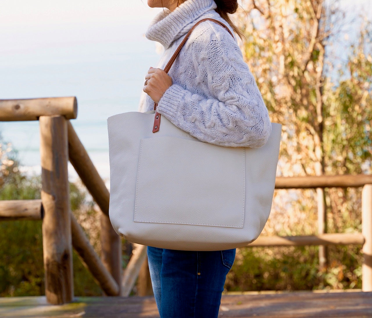 GLO - Handmade Leather Tote Bag