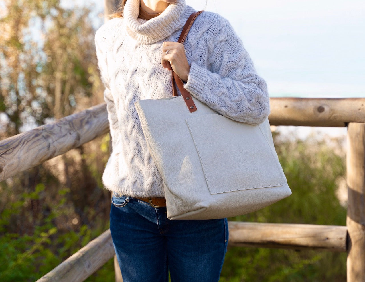 GLO - Handmade Leather Tote Bag